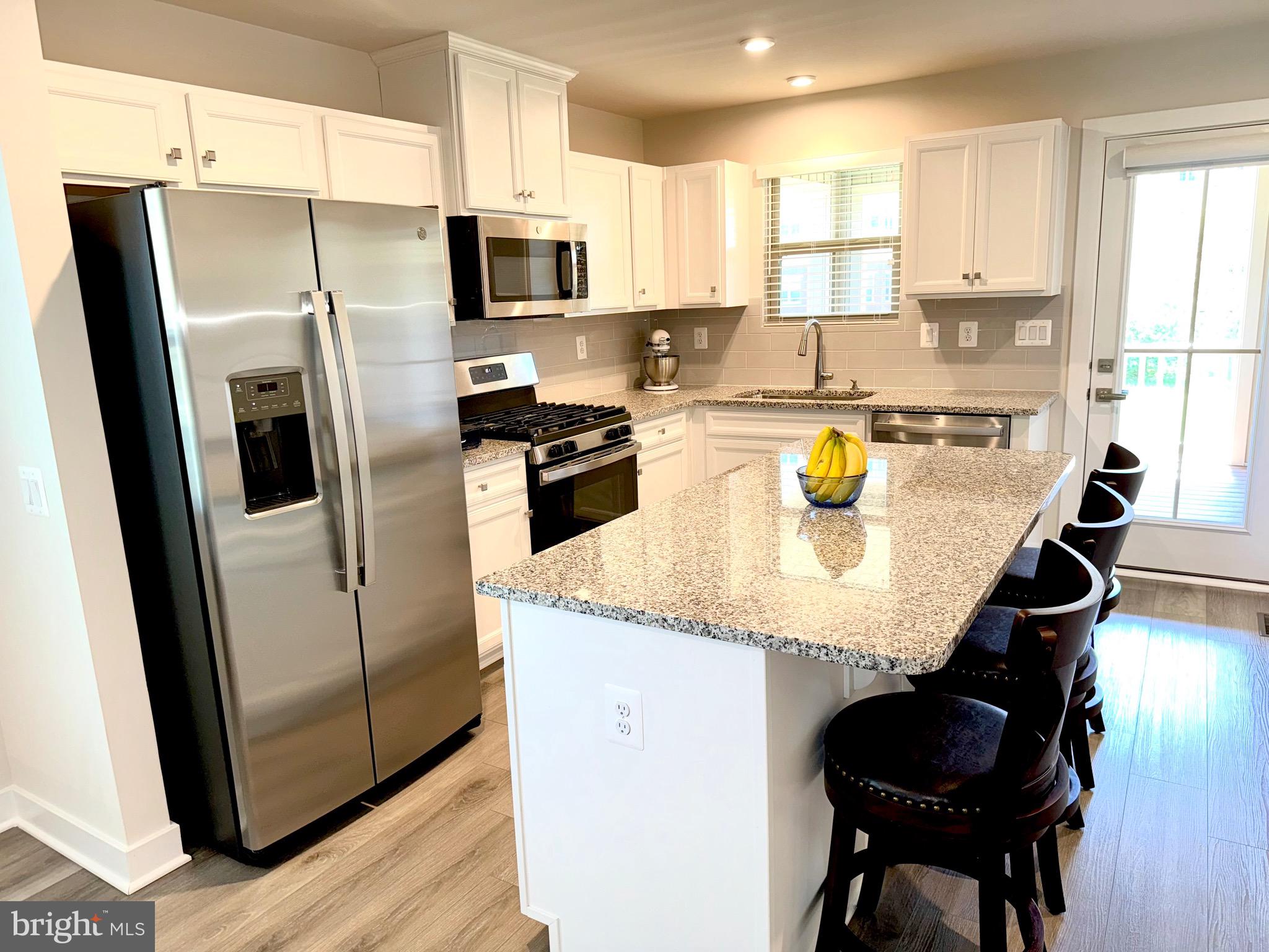 320 Hammersmith Circle Frederick, MD 21702 - Photo 3 of 56 Kitchen