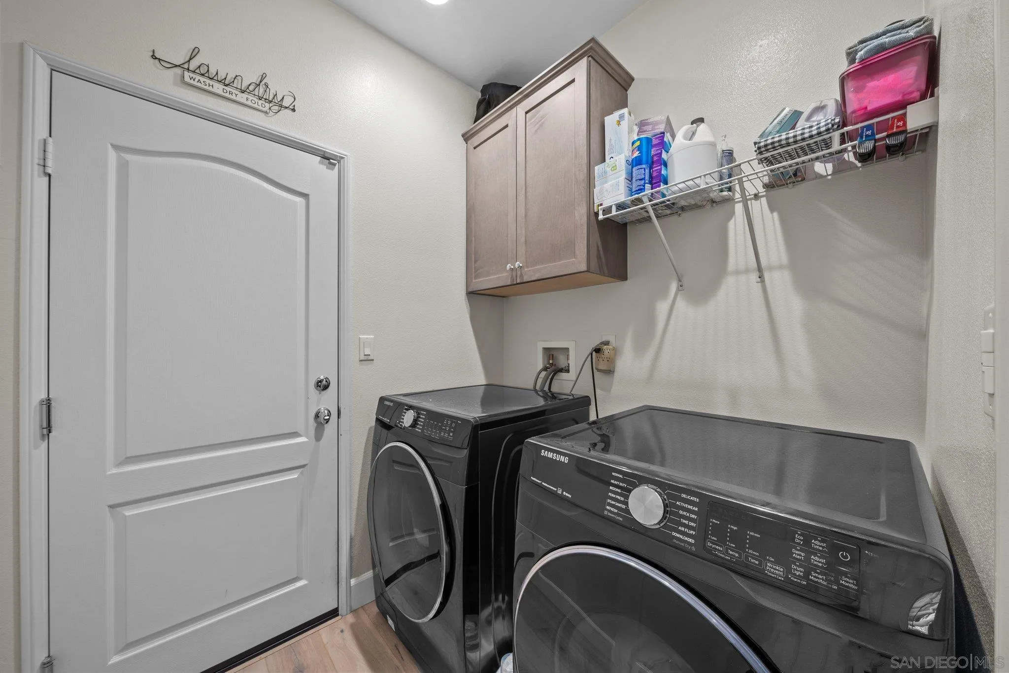 35778 Esperia Way Fallbrook, CA 92028 - Photo 32 of 44 a utility room with dryer and washer