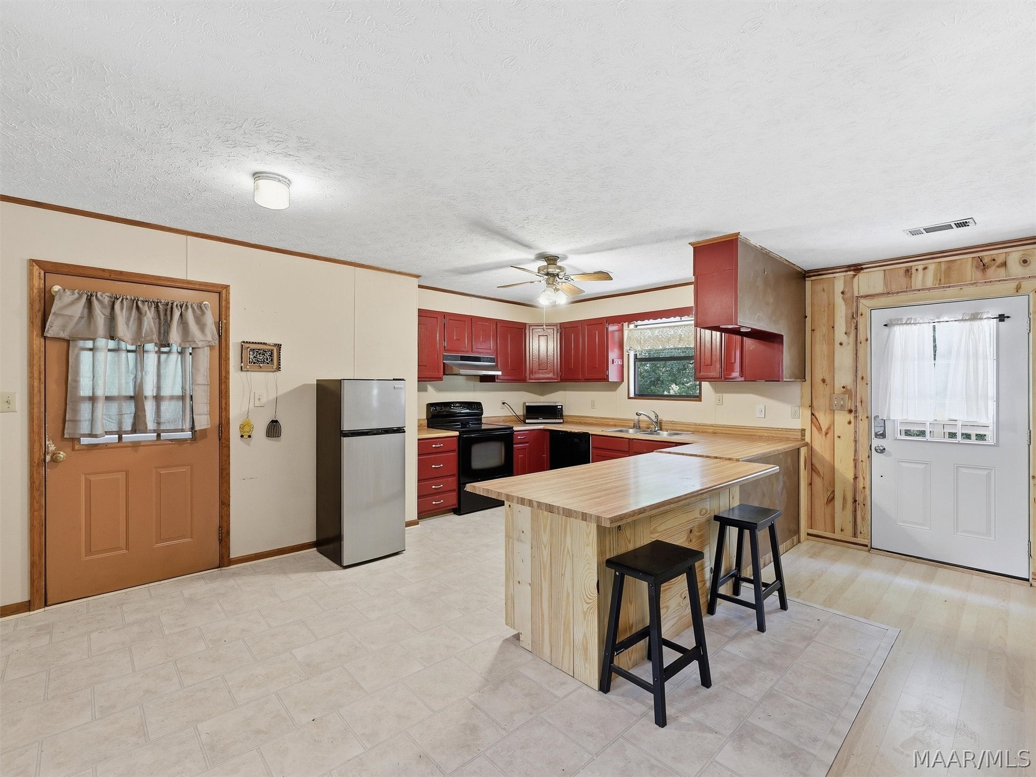 1141 Grass Farm Road Titus, AL 36080 - Photo 15 of 45 Gallery Image 15
