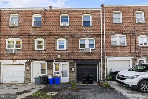 $250,000 | 337 Abbey Terrace, Drexel Hill, PA 19026