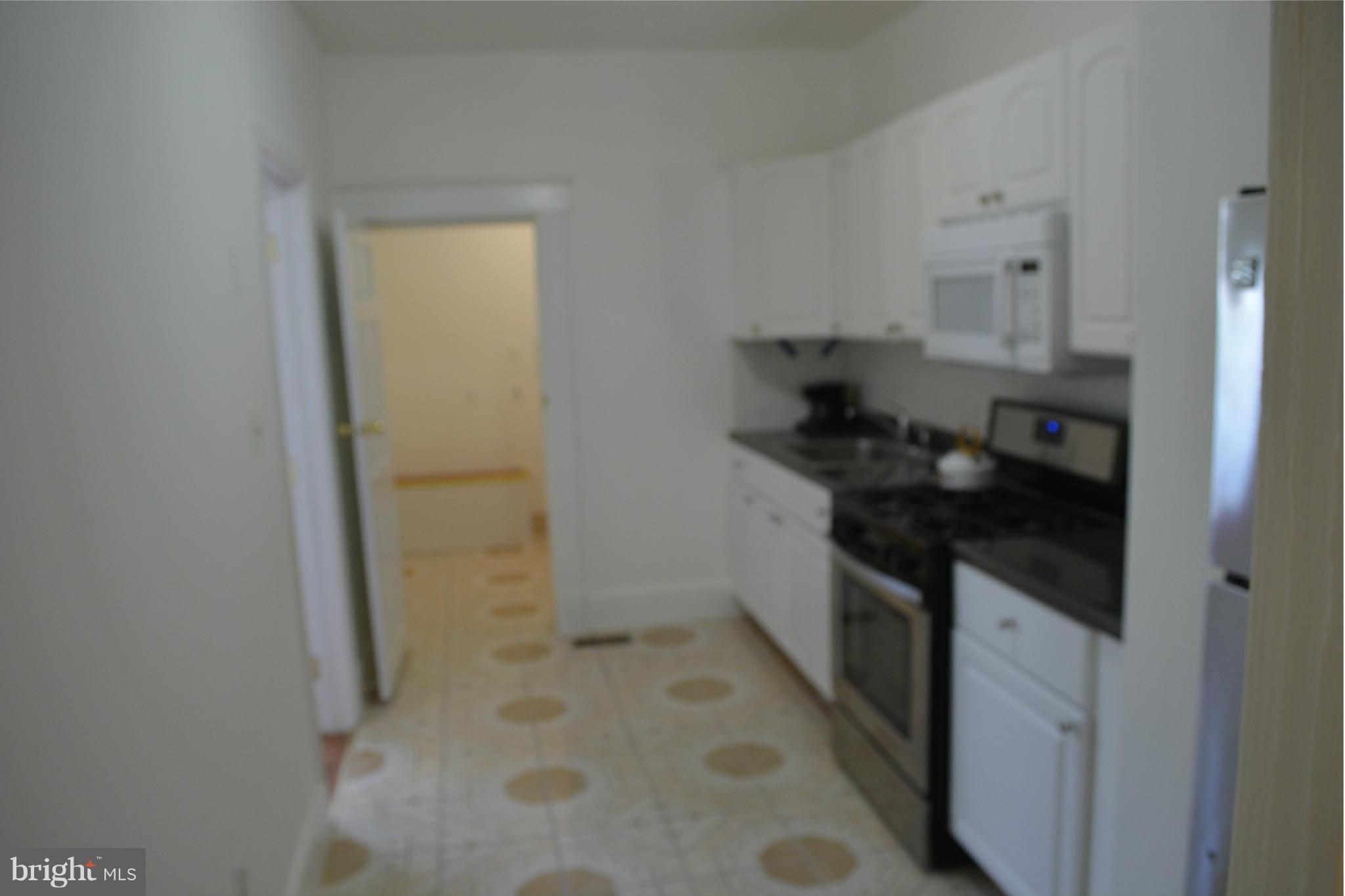 6919 Harford Road Baltimore, MD 21234 - Photo 9 of 30 Kitchen
