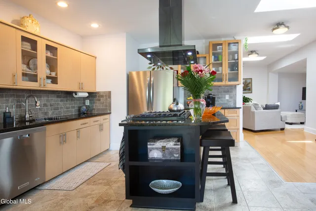 $999,000 | 138-140 Church Street, Saratoga Springs, NY 12866