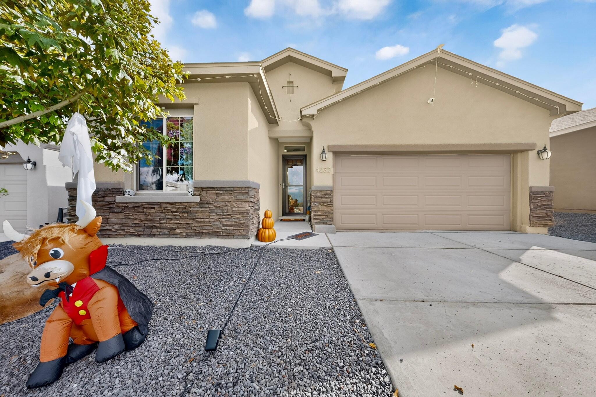 4232 Crowned Eagle Loop Northeast Rio Rancho, NM 87144 - Photo 6 of 43 Gallery Image 6