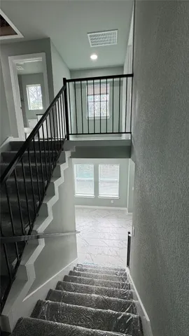 $1,750 | 169 South 10th Street, Conroe, TX 77301