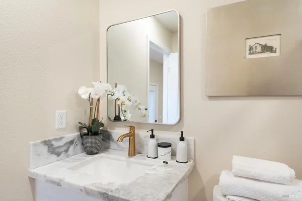 $1,295,000 | 2188 Patton Avenue, Napa, CA 94559