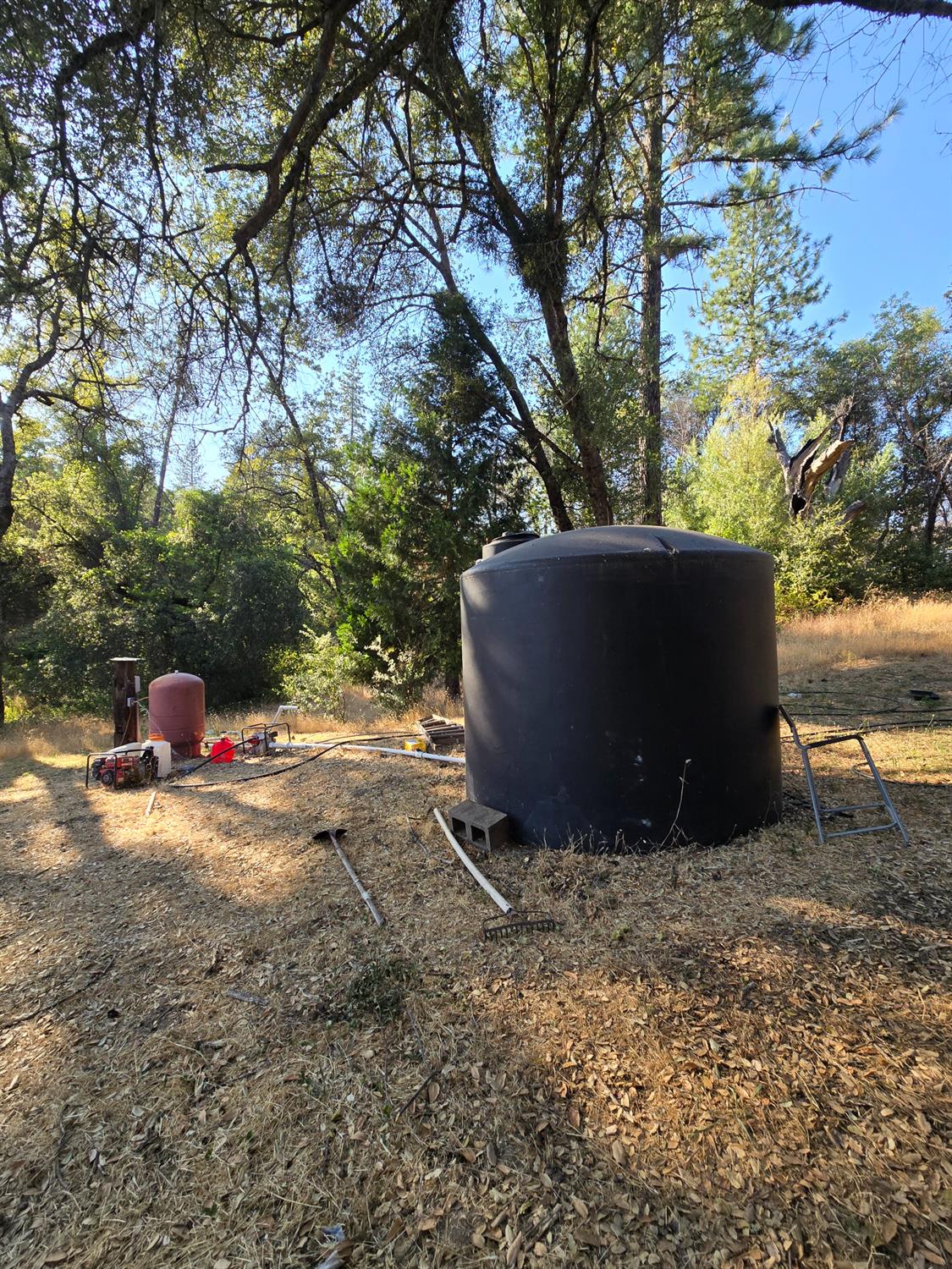 804 Craig Access Road Oroville, CA 95966 - Photo 11 of 31 a view of a outdoor space
