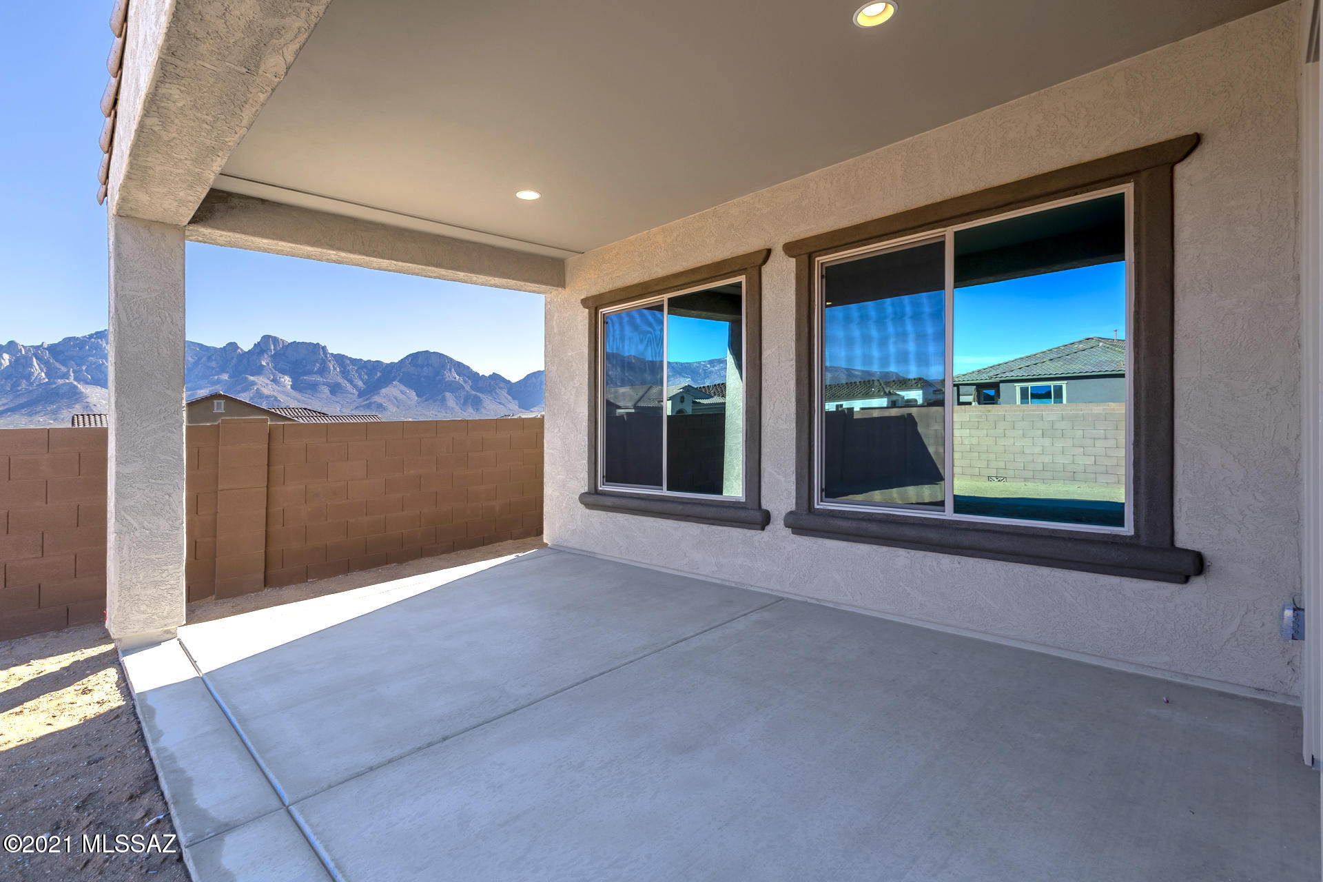 677 East Romsdalen Road East Tucson, AZ 85755 - Photo 37 of 44