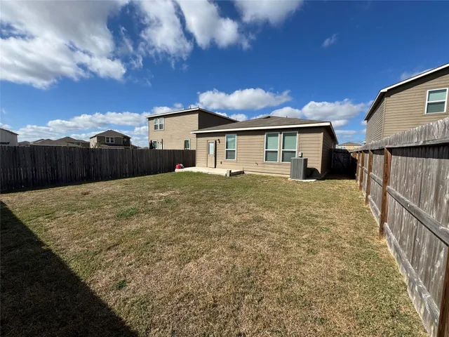 $1,675 | 351 Mistflower, New Braunfels, TX 78130