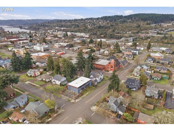 718 9th Street Oregon City, OR 97045 - Photo 5 of 23