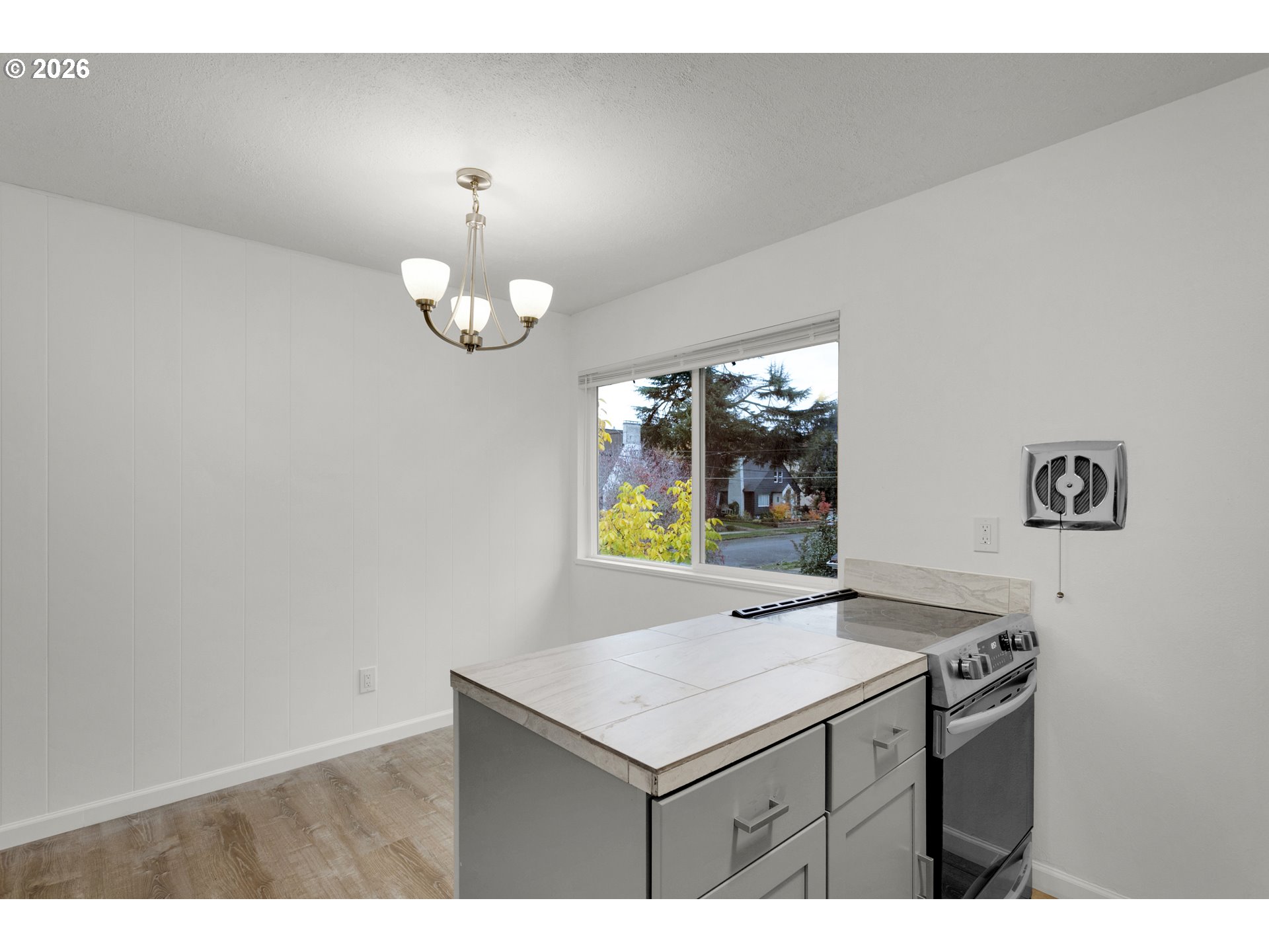 718 9th Street Oregon City, OR 97045 - Photo 10 of 23