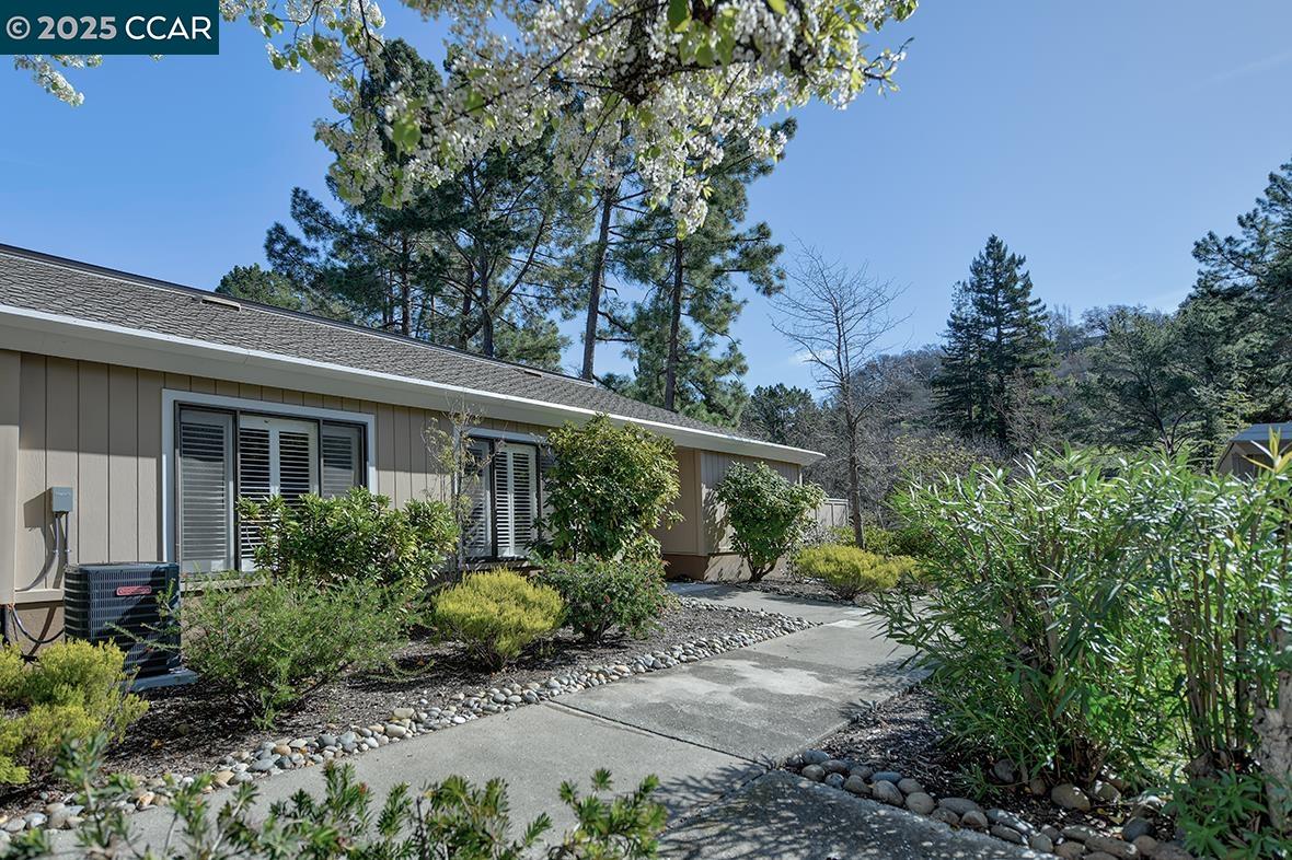 1341 Leisure Lane, Unit 4 Walnut Creek, CA 94595 - Photo 1 of 1