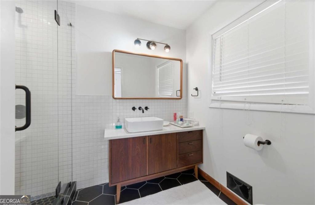 3457 Springside Drive Decatur, GA 30032 - Photo 12 of 33 Gallery Image 12