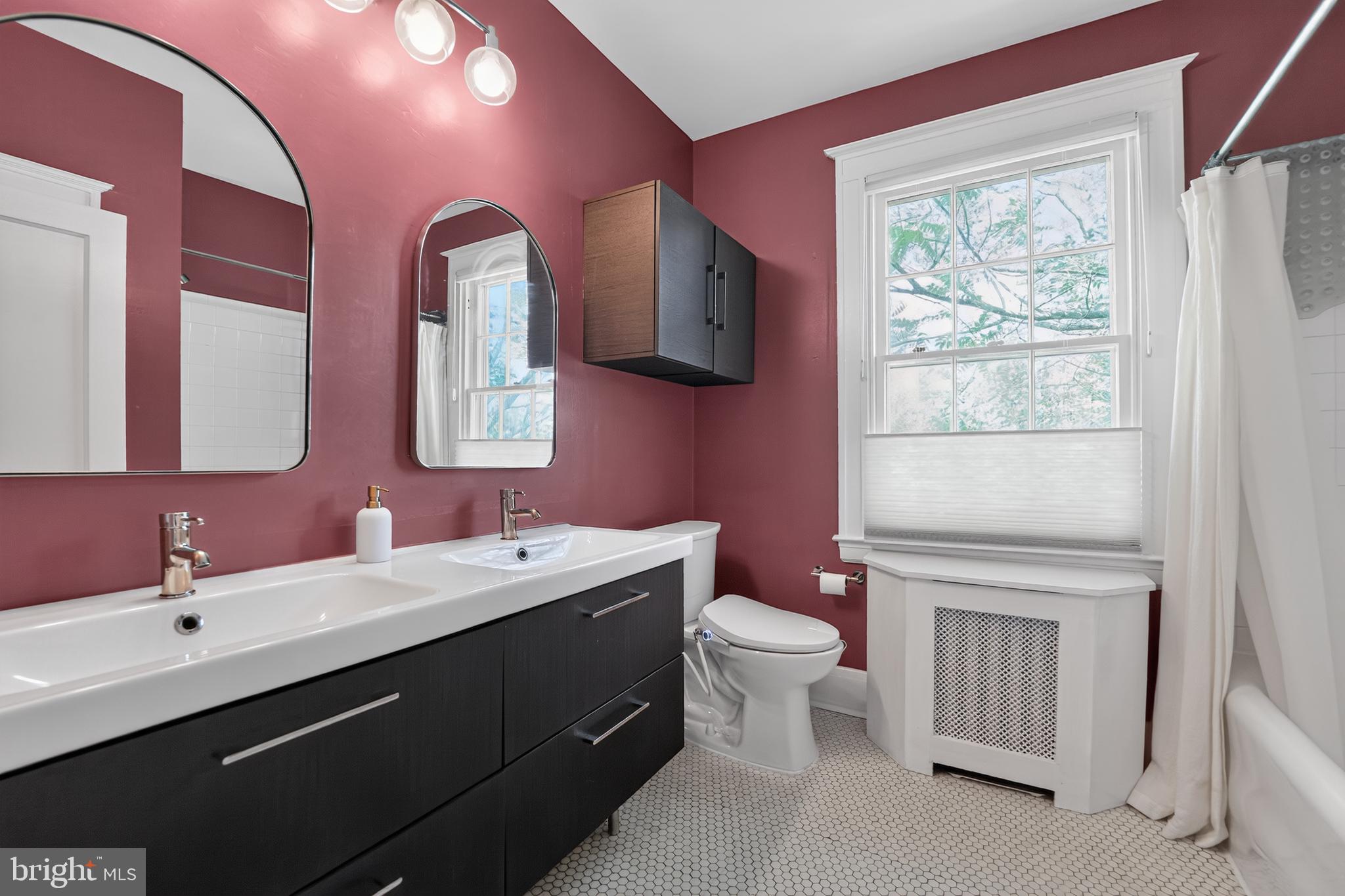 2411 Everton Road Baltimore, MD 21209 - Photo 23 of 27 2nd Floor Full Bath