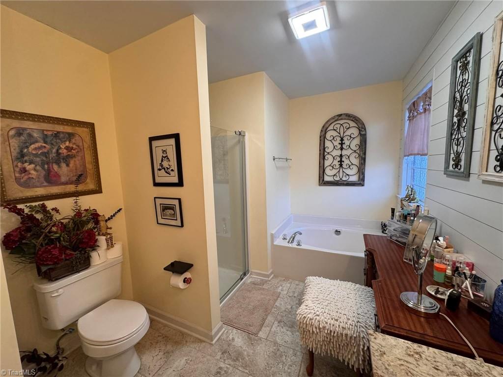 1011 Emerald Drive King, NC 27021 - Photo 27 of 50