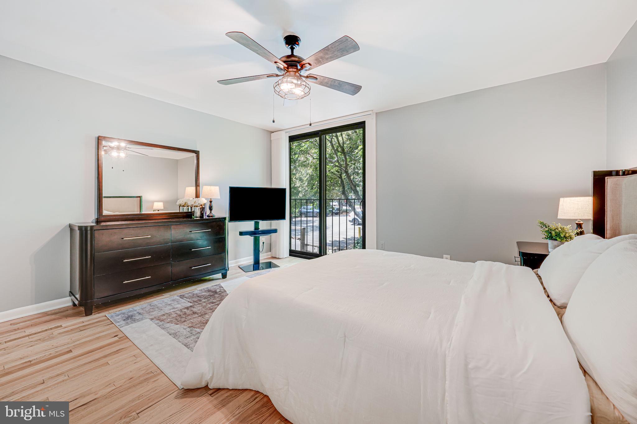 11467 Washington Plaza West Reston, VA 20190 - Photo 16 of 44