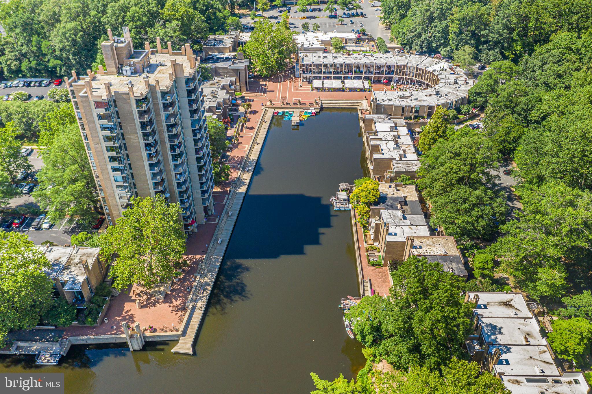 11467 Washington Plaza West Reston, VA 20190 - Photo 33 of 44 Lake Anne Plaza