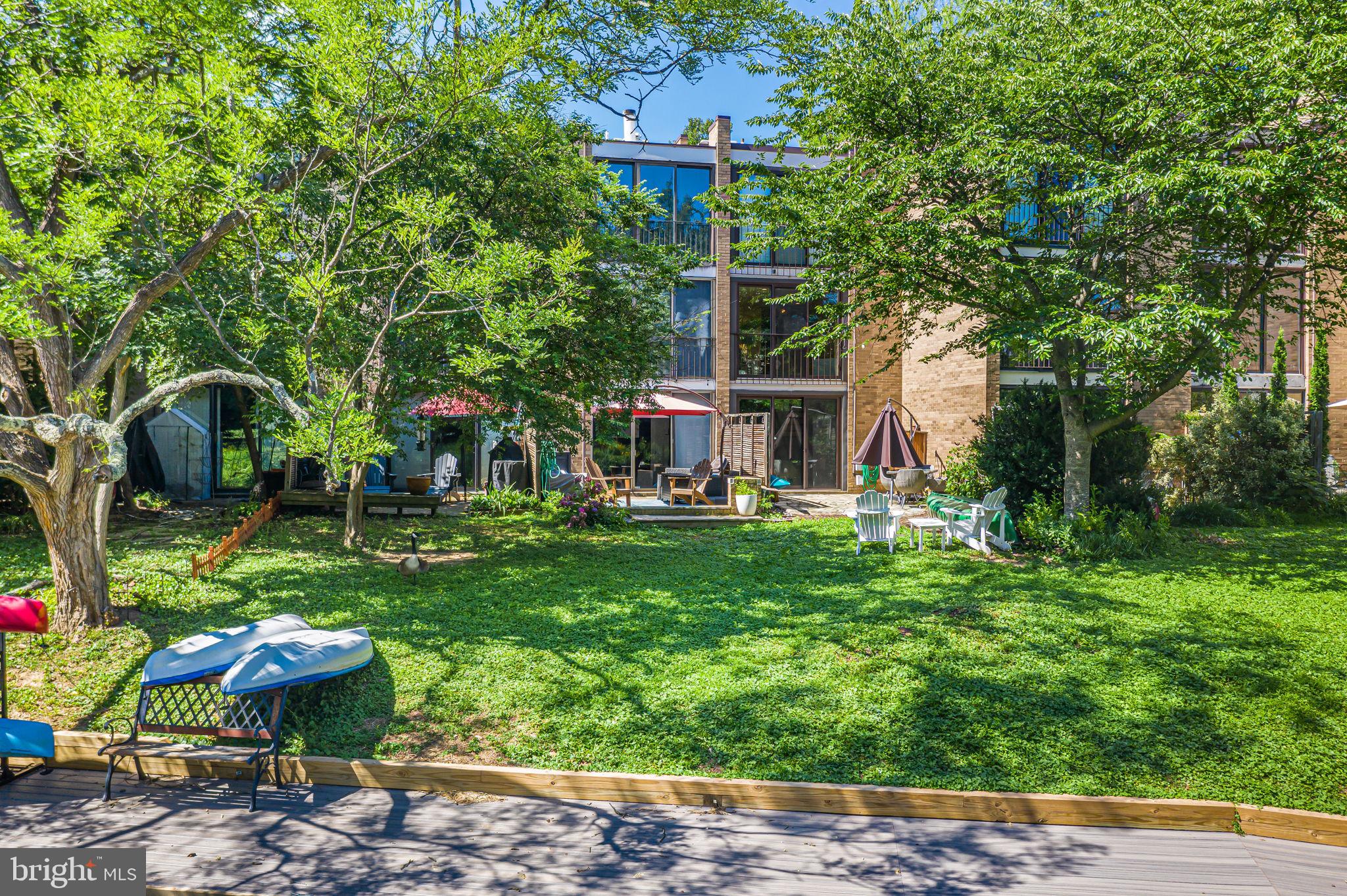 11467 Washington Plaza West Reston, VA 20190 - Photo 35 of 44