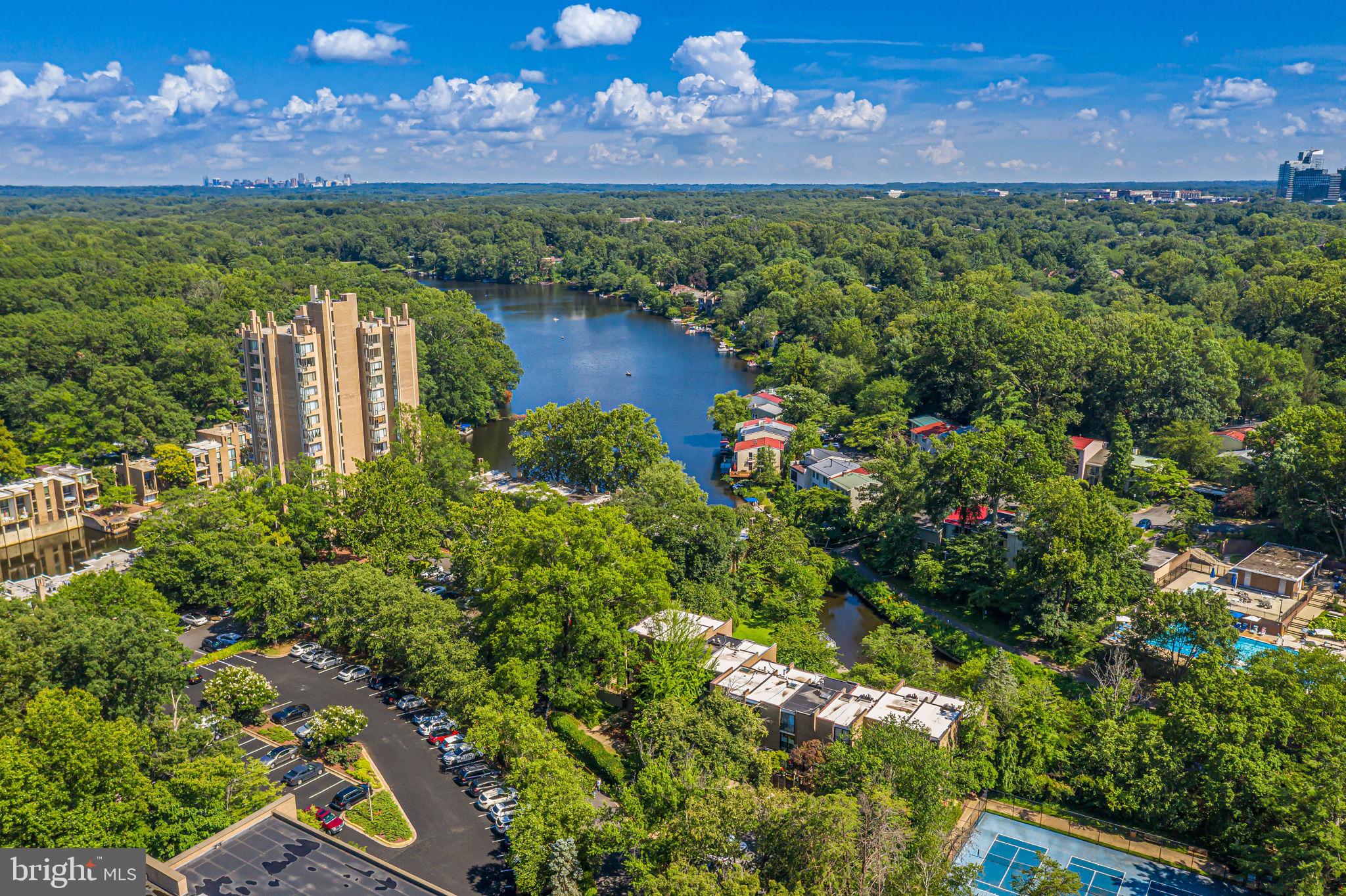 11467 Washington Plaza West Reston, VA 20190 - Photo 36 of 44
