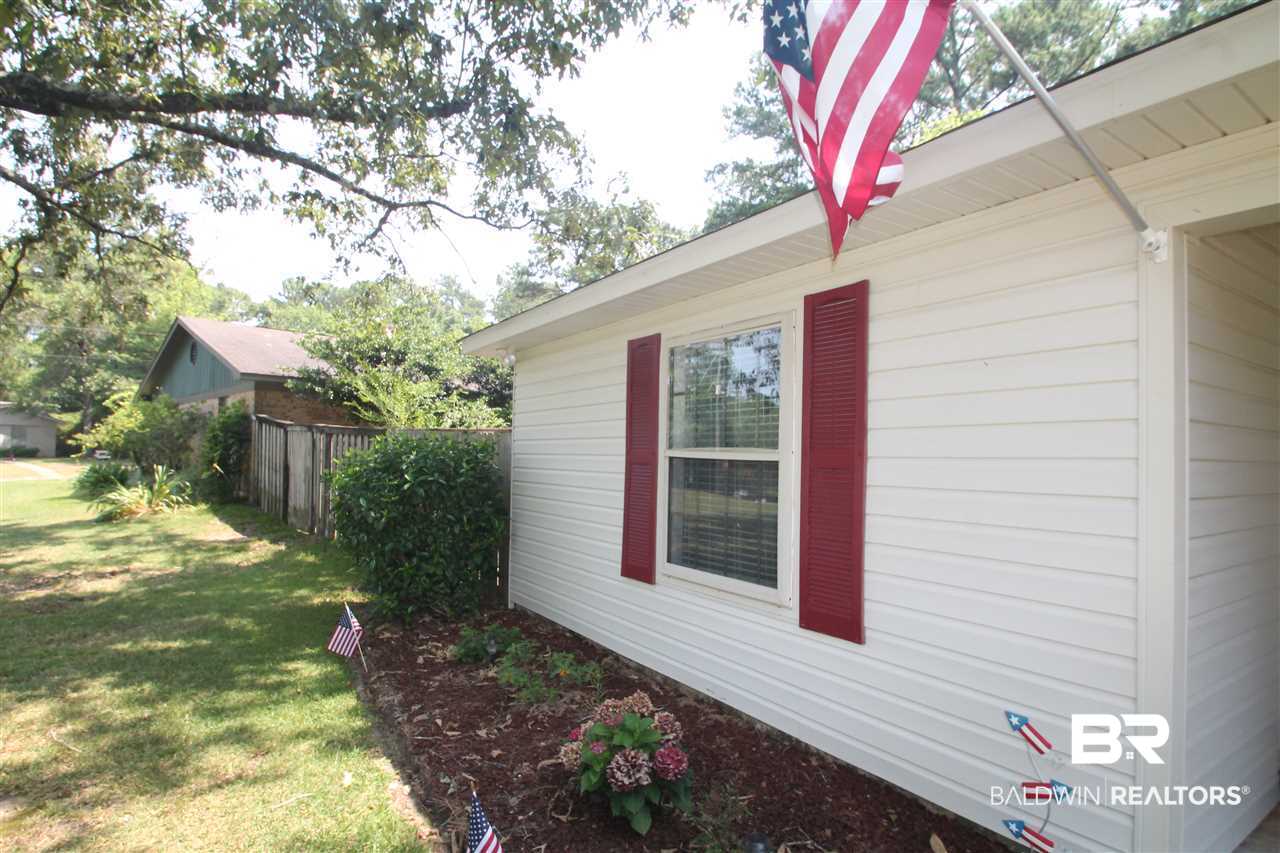 430 Ridgewood Drive Daphne, AL 36526 - Photo 6 of 34