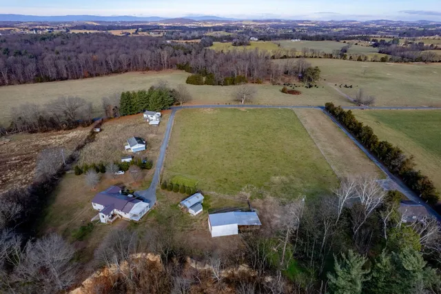 $489,000 | 8086 Craun Drive, Grottoes, VA 24441