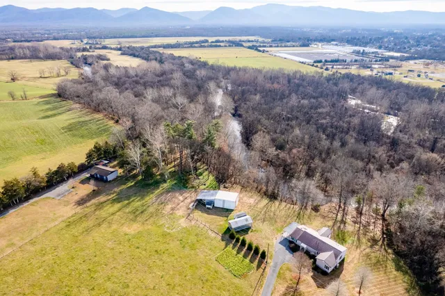 $489,000 | 8086 Craun Drive, Grottoes, VA 24441
