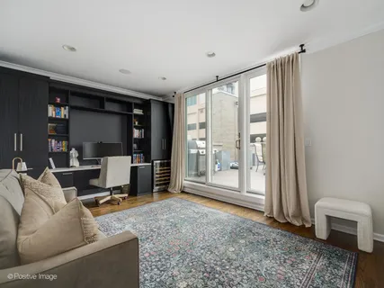 $929,000 | 2822 North Orchard Street, Chicago, IL 60657