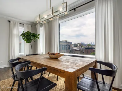 $929,000 | 2822 North Orchard Street, Chicago, IL 60657