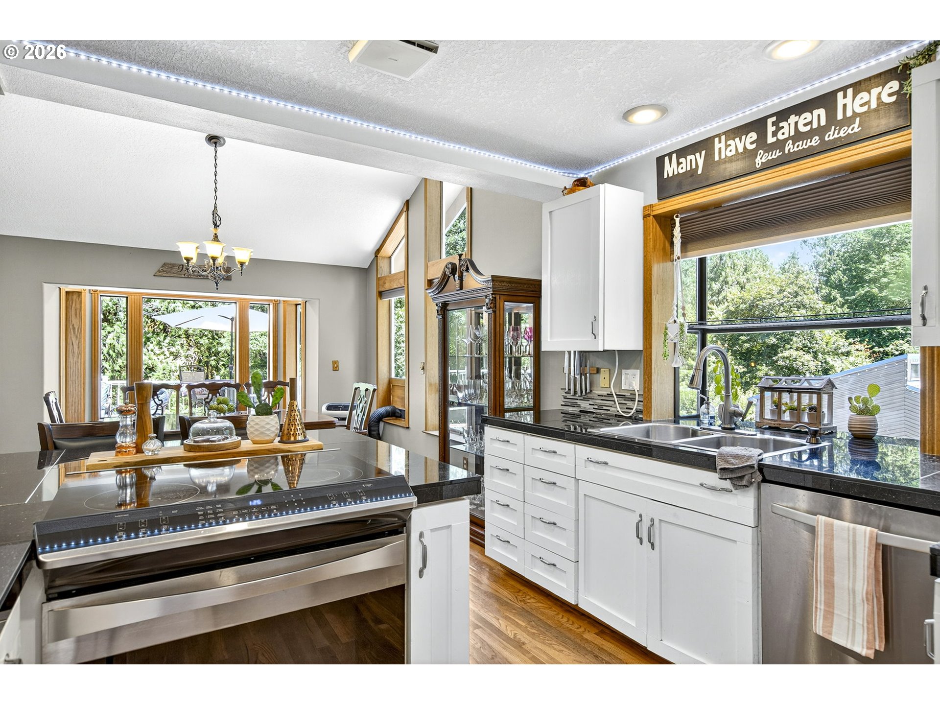 19345 South Rockney Road Colton, OR 97017 - Photo 11 of 48 Kitchen/Dining Room