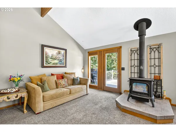 $899,000 | 19345 South Rockney Road, Colton, OR 97017