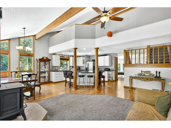 $899,000 | 19345 South Rockney Road, Colton, OR 97017