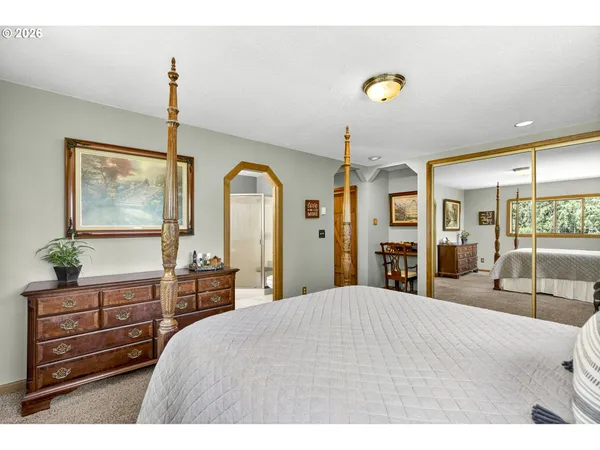 $899,000 | 19345 South Rockney Road, Colton, OR 97017