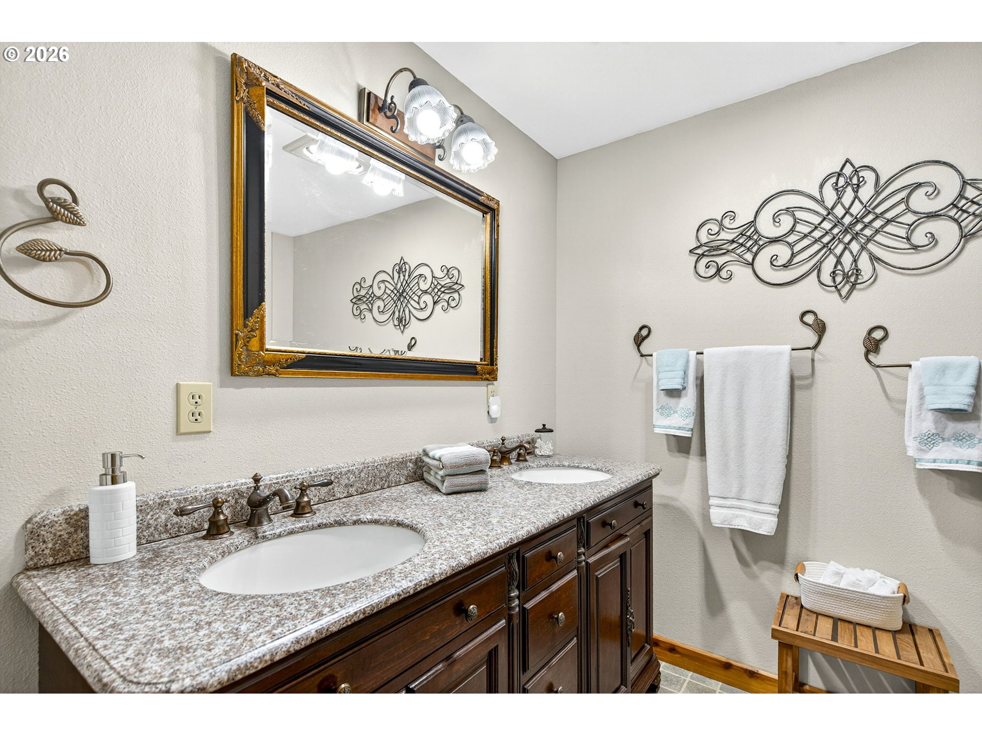 19345 South Rockney Road Colton, OR 97017 - Photo 28 of 48 Guest Quarters