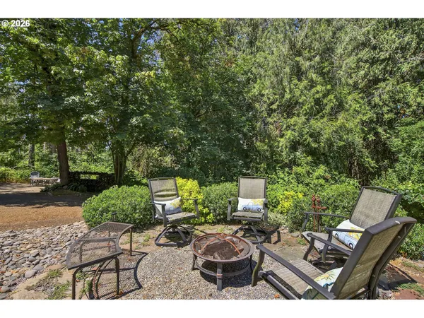 $899,000 | 19345 South Rockney Road, Colton, OR 97017