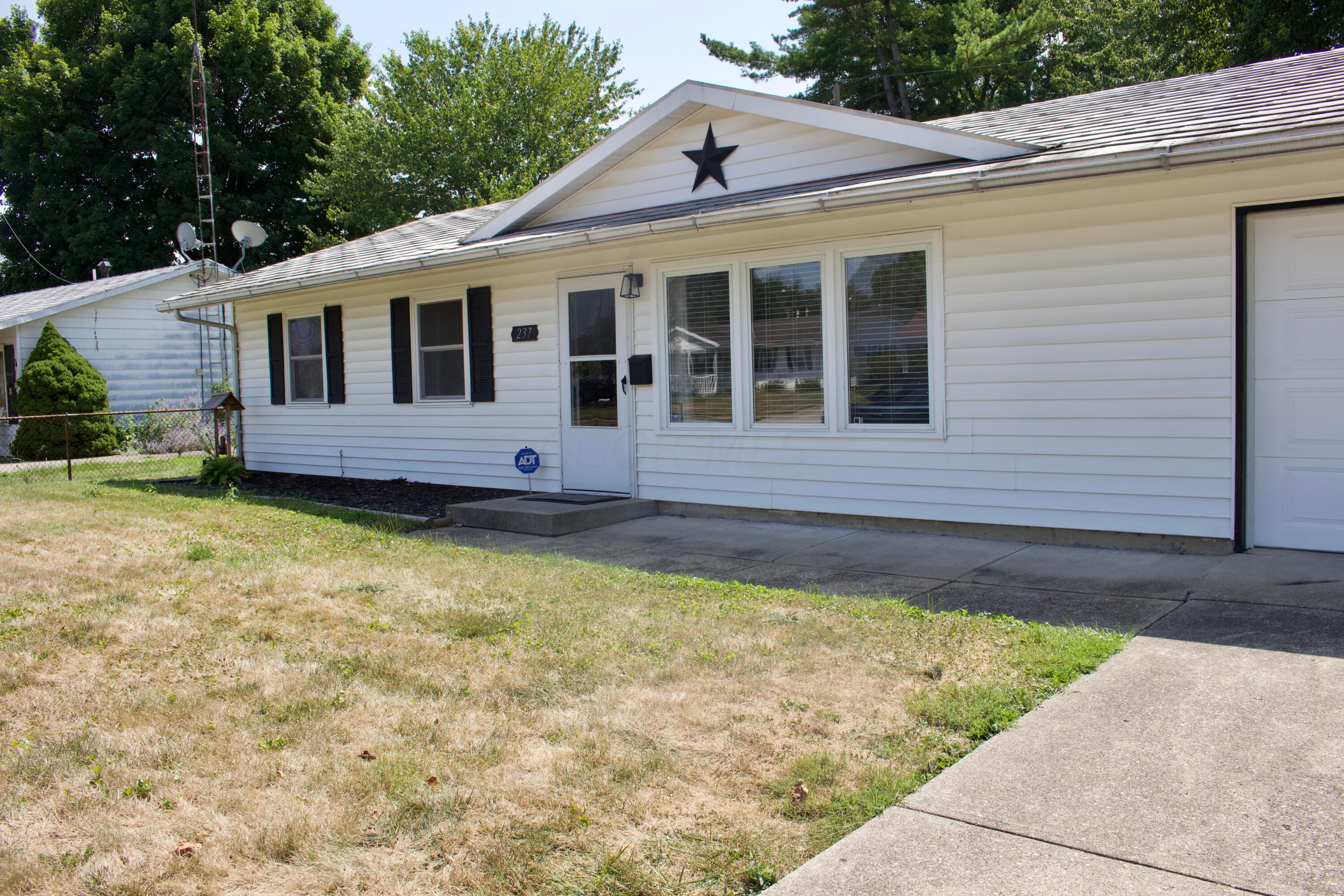 237 Walden Road Heath, OH 43056 - Photo 3 of 21 Front Exterior