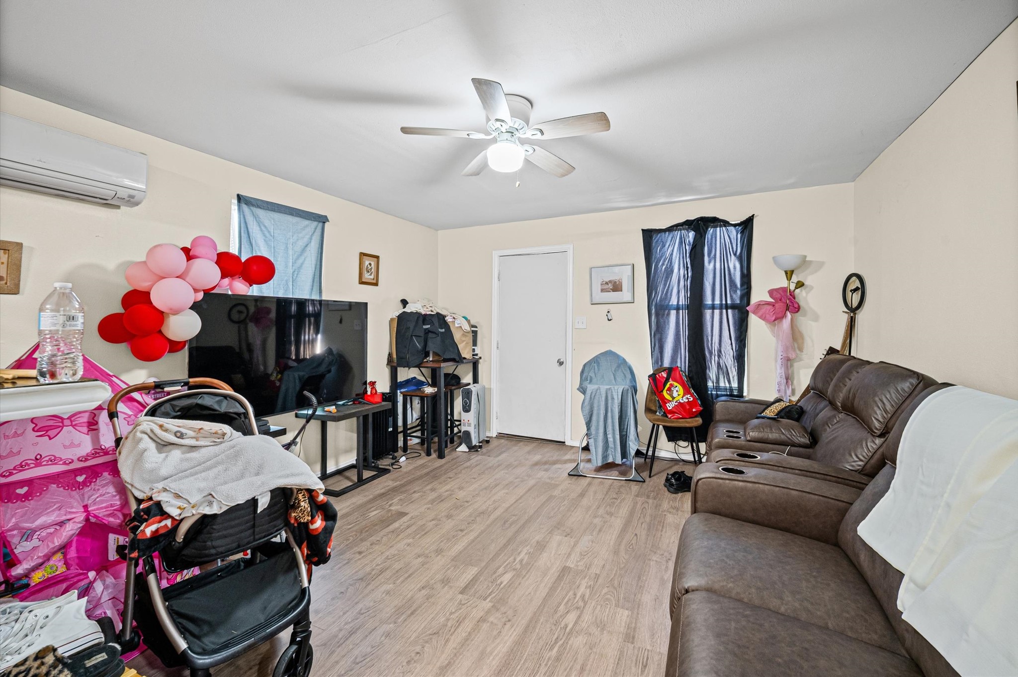 10621 Lane Street Houston, TX 77029 - Photo 23 of 29 a view of a room with gym equipment
