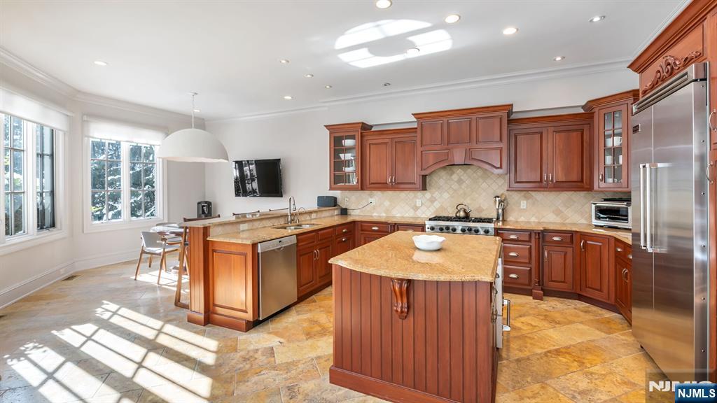 114 Bellaire Drive Demarest, NJ 07627 - Photo 16 of 43