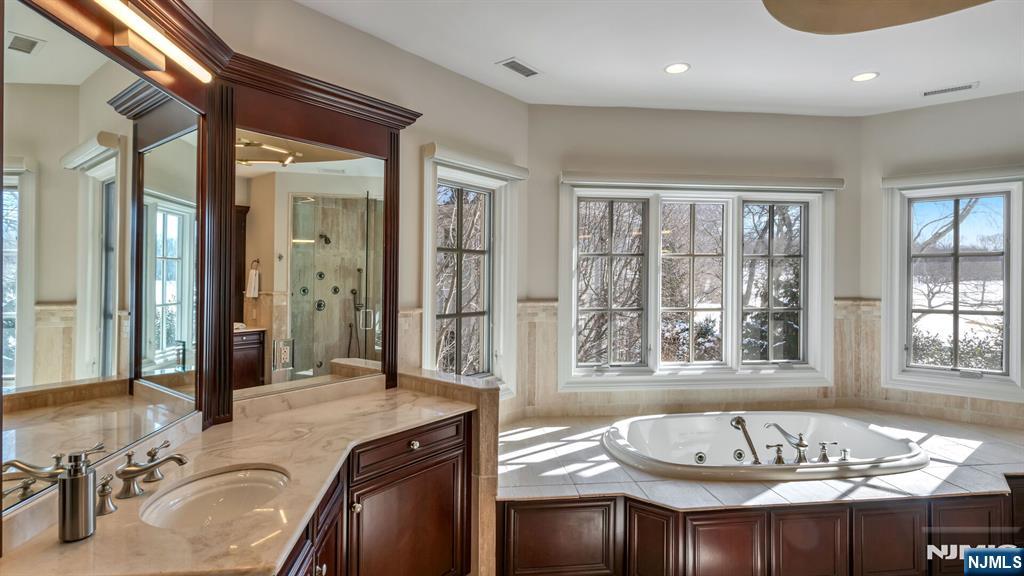 114 Bellaire Drive Demarest, NJ 07627 - Photo 24 of 43