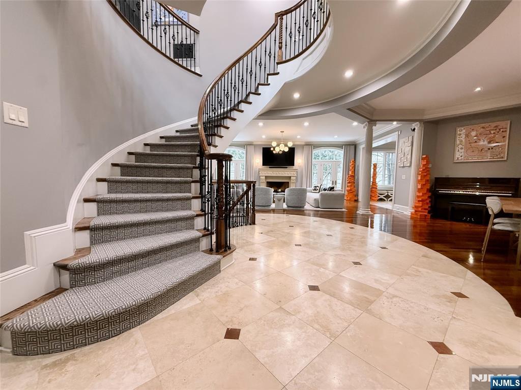 114 Bellaire Drive Demarest, NJ 07627 - Photo 3 of 43