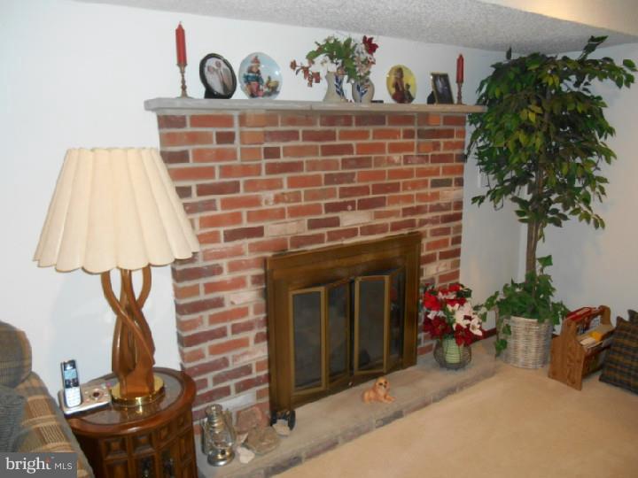 660 Rively Avenue Collingdale, PA 19023 - Photo 11 of 25 Gallery Image 11