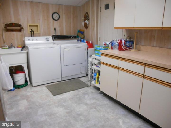 660 Rively Avenue Collingdale, PA 19023 - Photo 15 of 25 Gallery Image 15