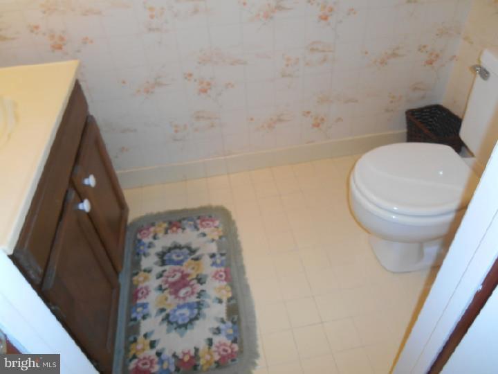 660 Rively Avenue Collingdale, PA 19023 - Photo 16 of 25 Gallery Image 16