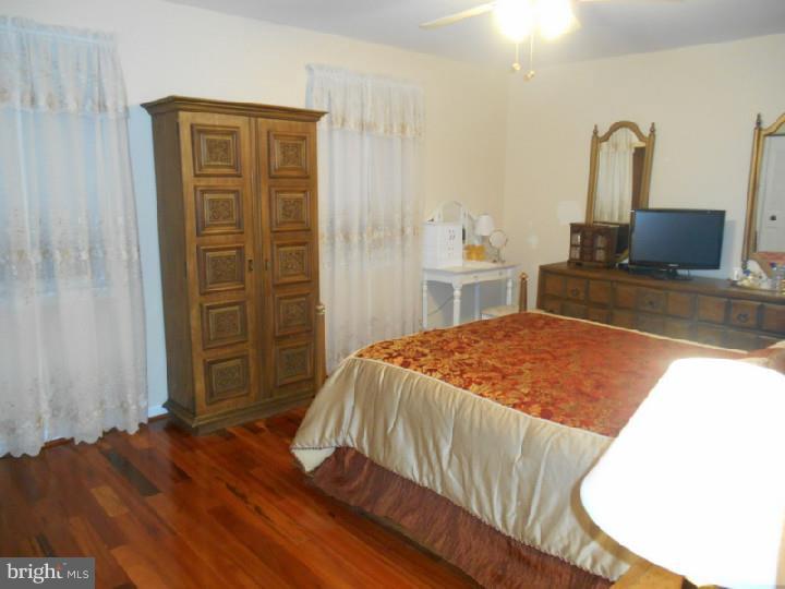 660 Rively Avenue Collingdale, PA 19023 - Photo 20 of 25 Gallery Image 20