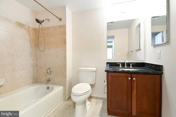 $3,550 | 1020 North Highland Street, Unit 622, Arlington, VA 22201