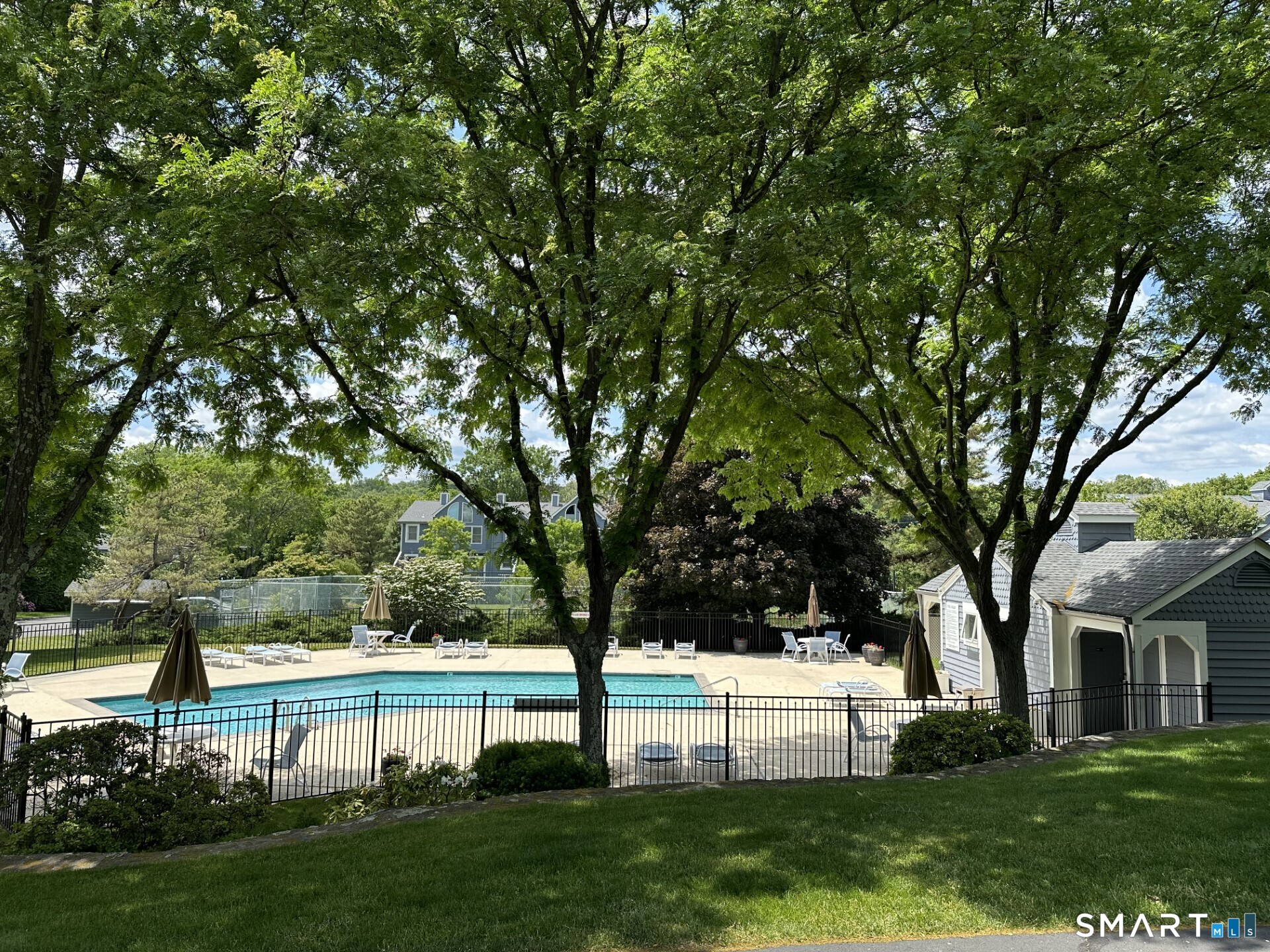 16 Fawn Ridge Lane, Unit 16 Wilton, CT 06897 - Photo 25 of 38