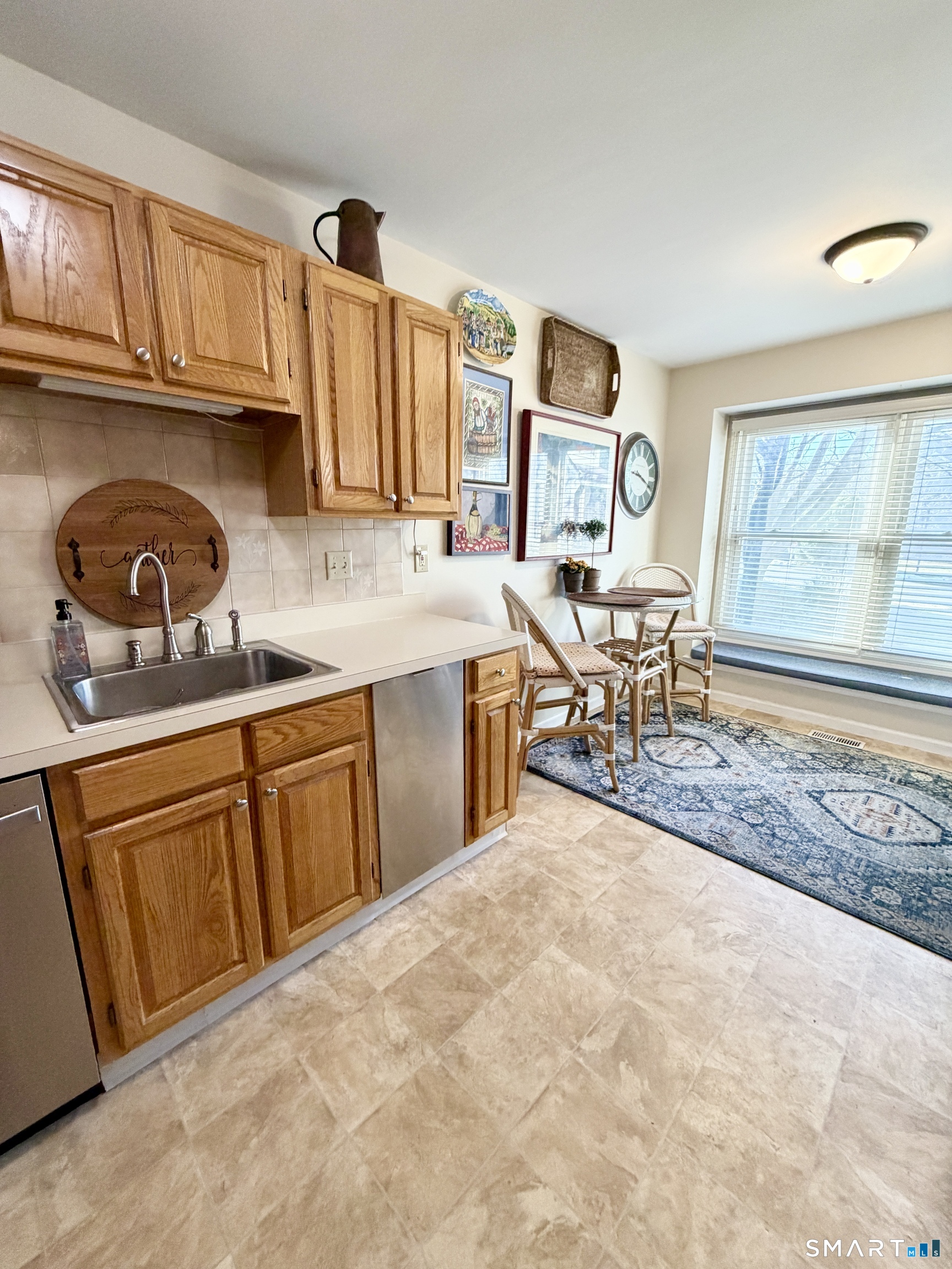 16 Fawn Ridge Lane, Unit 16 Wilton, CT 06897 - Photo 7 of 38