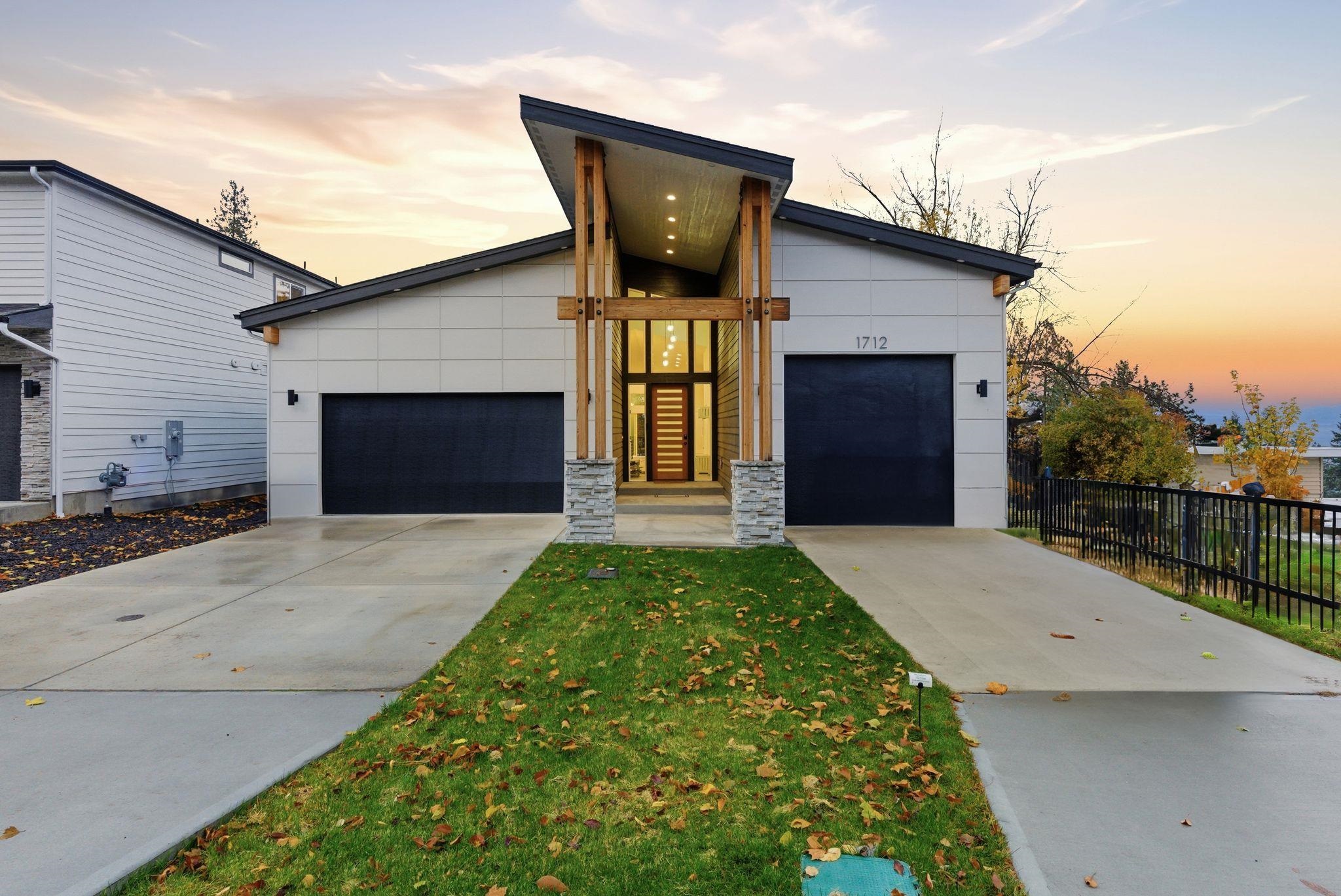 1712 West Toni Rae Drive Spokane, WA 99218 - Photo 1 of 39