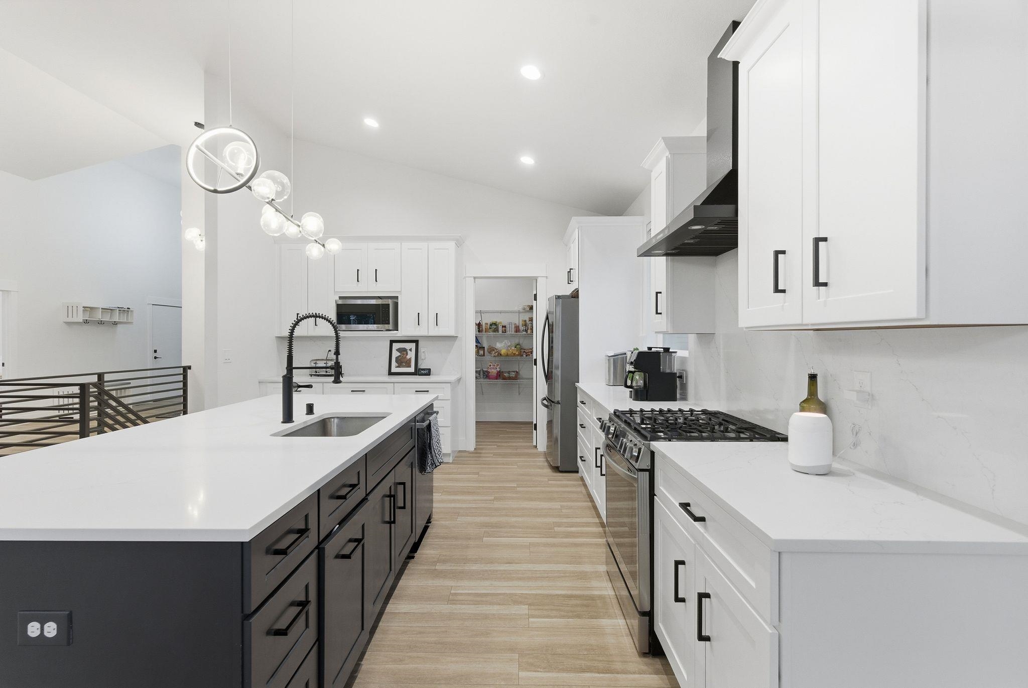 1712 West Toni Rae Drive Spokane, WA 99218 - Photo 14 of 39