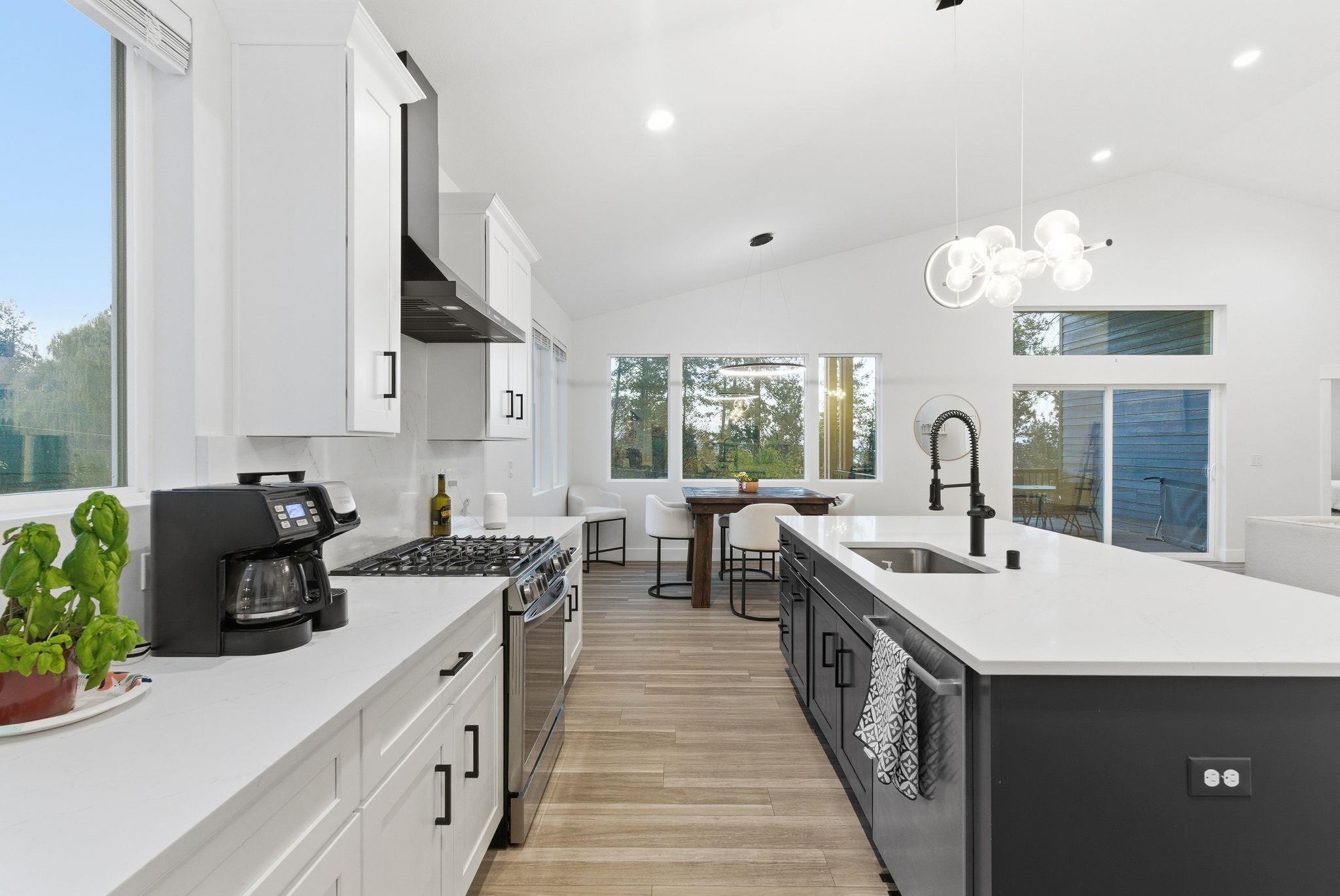 1712 West Toni Rae Drive Spokane, WA 99218 - Photo 15 of 39