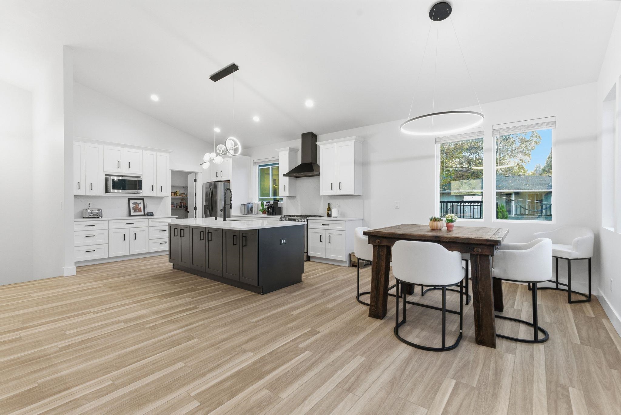 1712 West Toni Rae Drive Spokane, WA 99218 - Photo 9 of 39