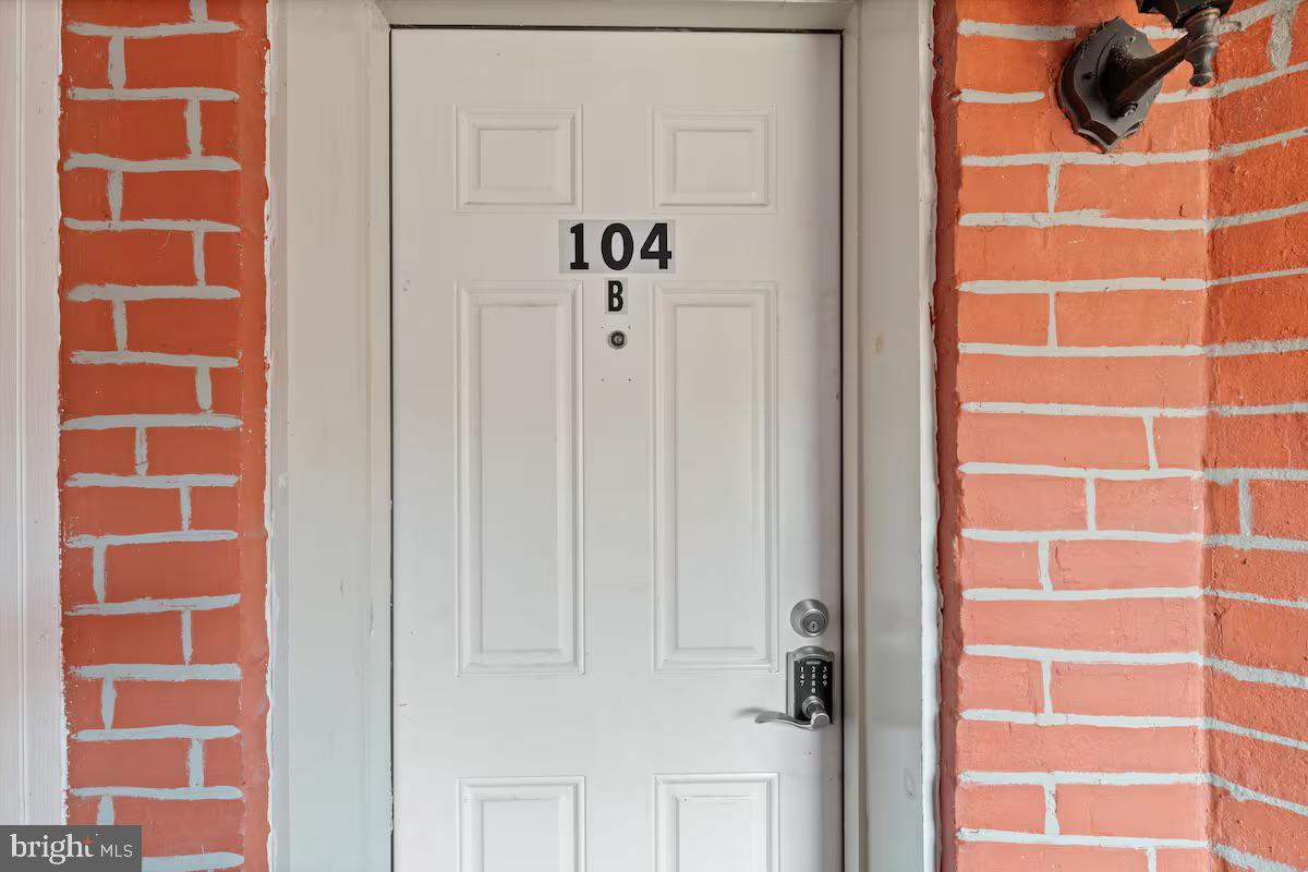 104 R Street Northeast, Unit B Washington, DC 20002 - Photo 3 of 14